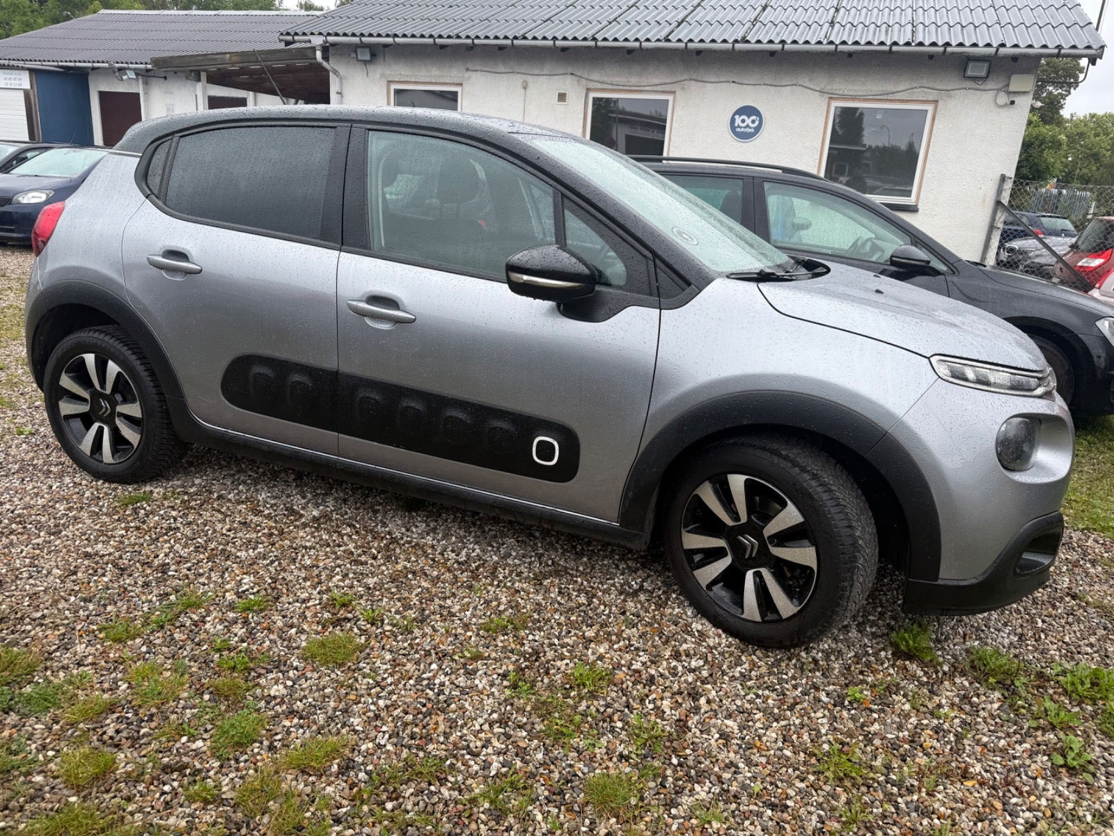 Grå Citroën C3 fra 2020