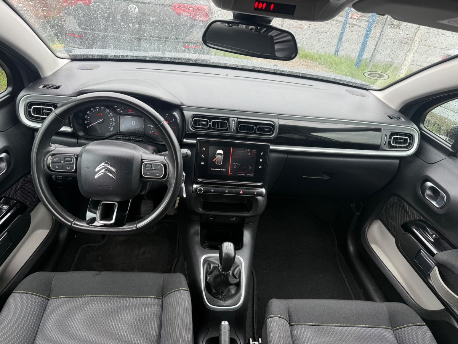 Grå Citroën C3 fra 2020