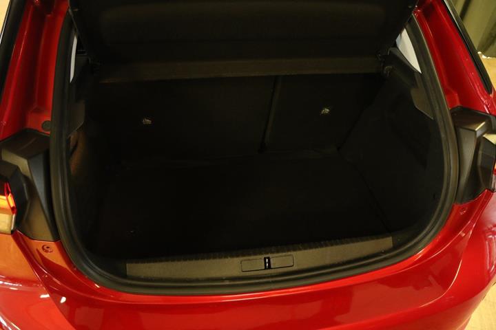 Rød Opel Corsa-e fra 2021