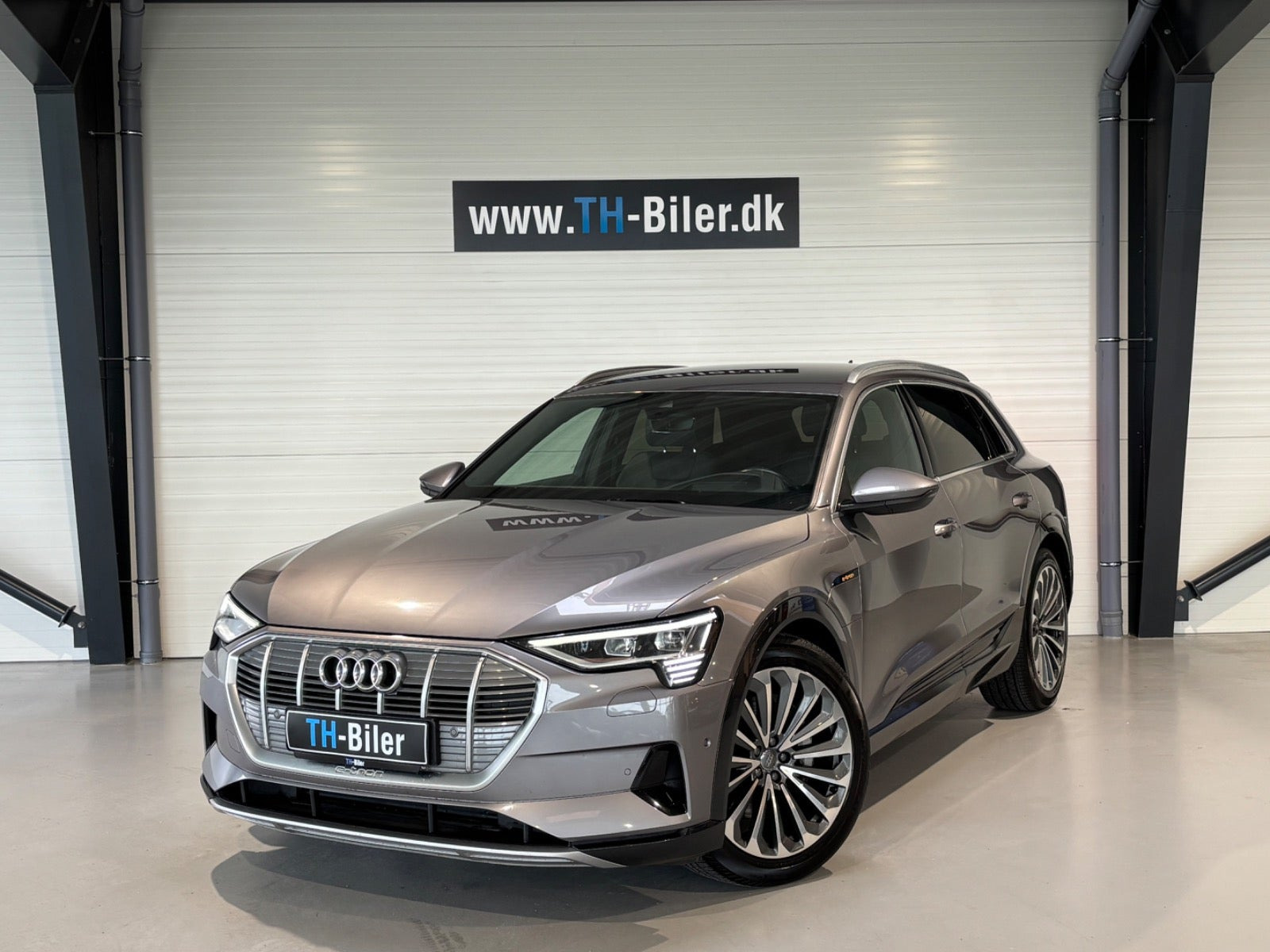 Audi e-tron 55 S-line quattro