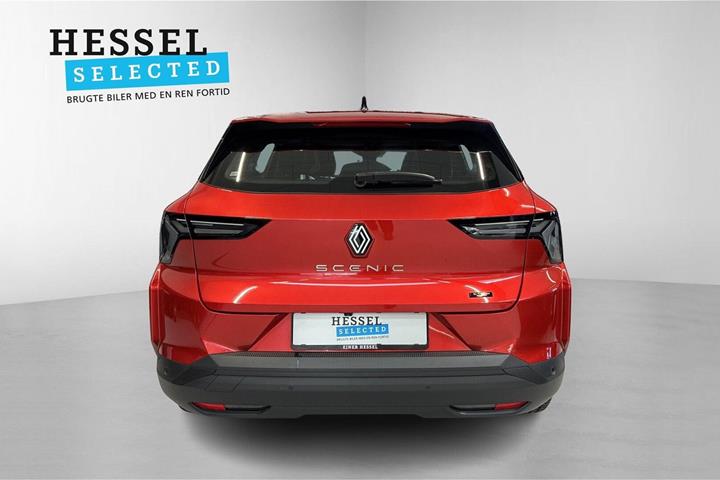 Rød Renault Scenic E-Tech fra 2024