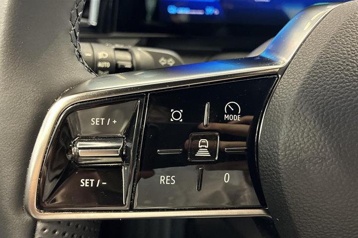 Rød Renault Scenic E-Tech fra 2024