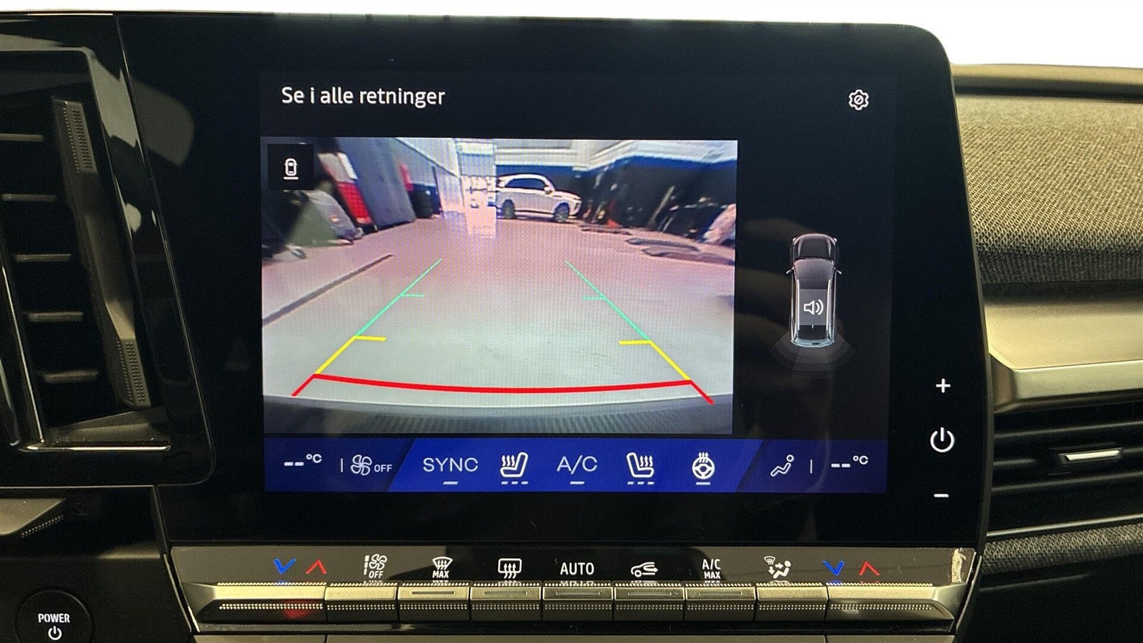 Rød Renault Scenic E-Tech fra 2024