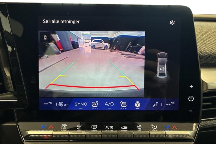 Rød Renault Scenic E-Tech fra 2024