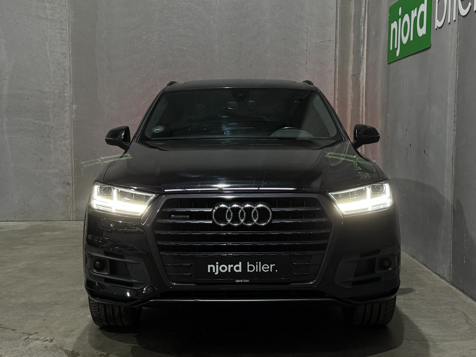 Sort Audi Q7 fra 2018