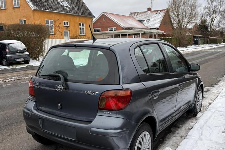 undefined Toyota Yaris fra 2004