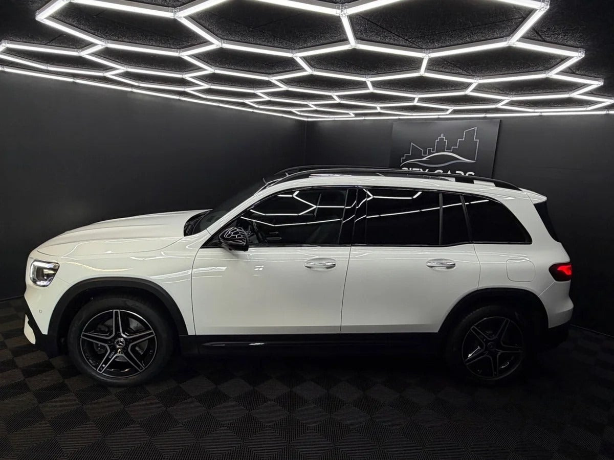 Hvid Mercedes GLB250 fra 2020