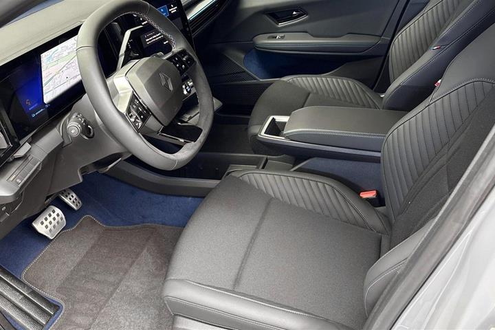 Grå Renault Megane E-Tech fra 2026
