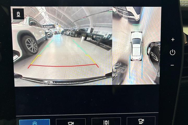 Grå Renault Megane E-Tech fra 2026