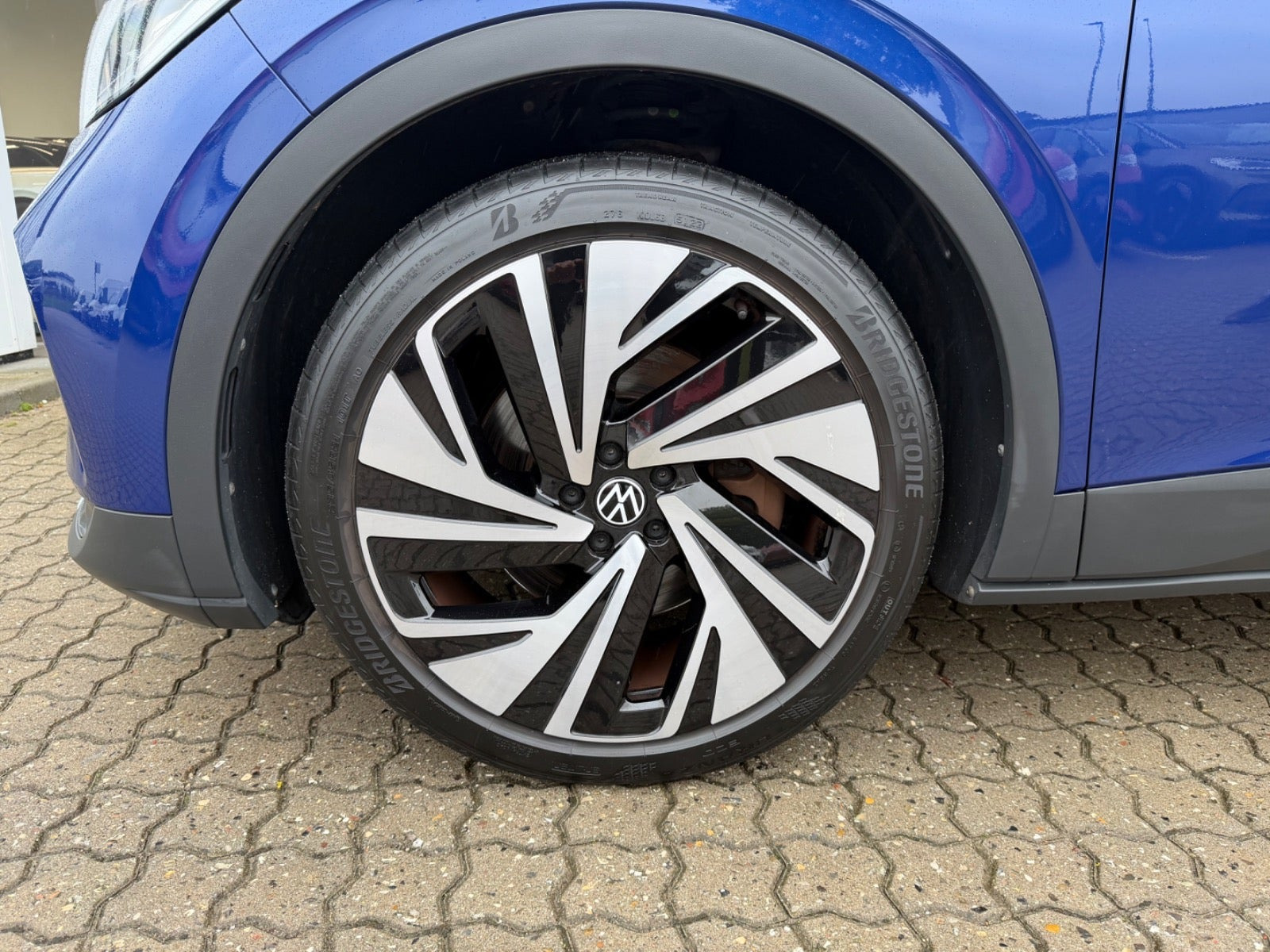 Blå VW ID.4 fra 2022