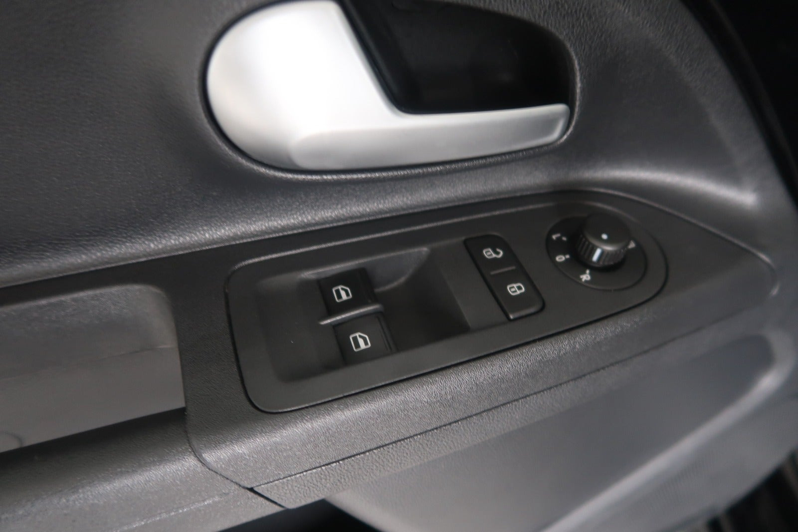 Sort VW E-UP! fra 2022