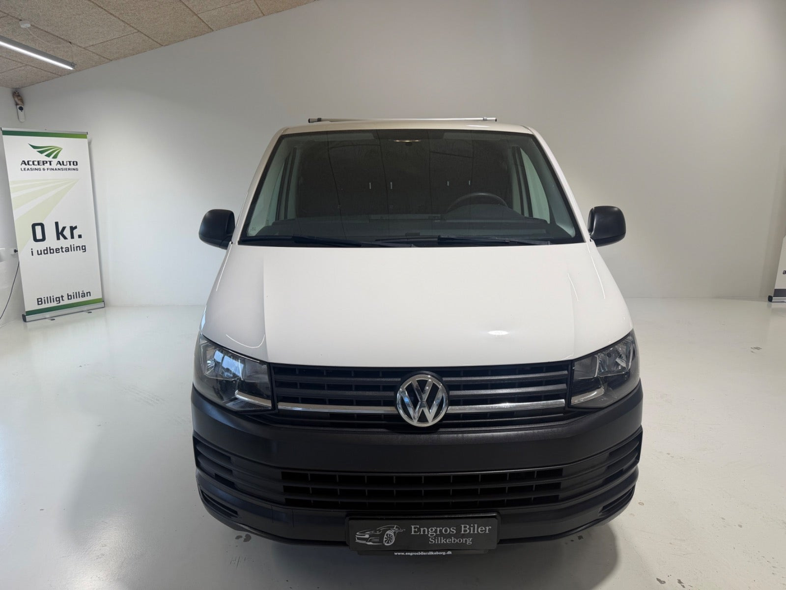 Hvid VW Transporter fra 2018