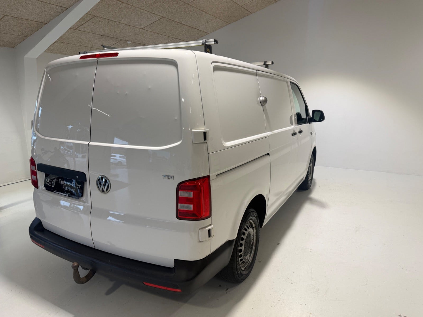 Hvid VW Transporter fra 2018