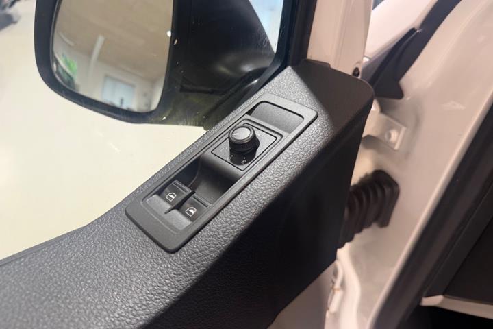 Hvid VW Transporter fra 2018