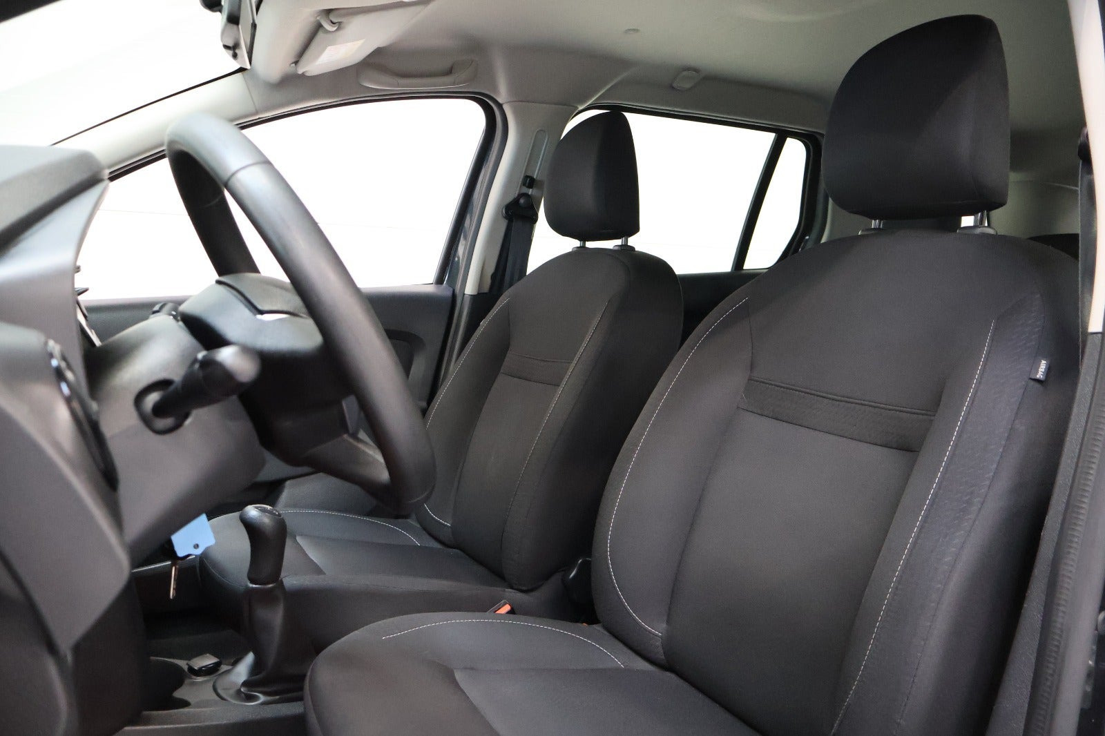 Grå Dacia Logan fra 2018