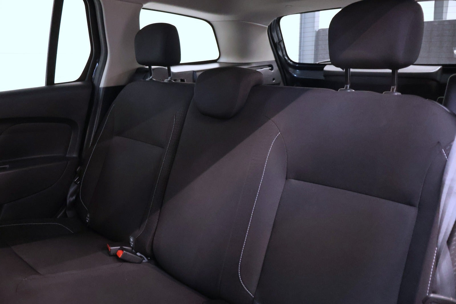 Grå Dacia Logan fra 2018
