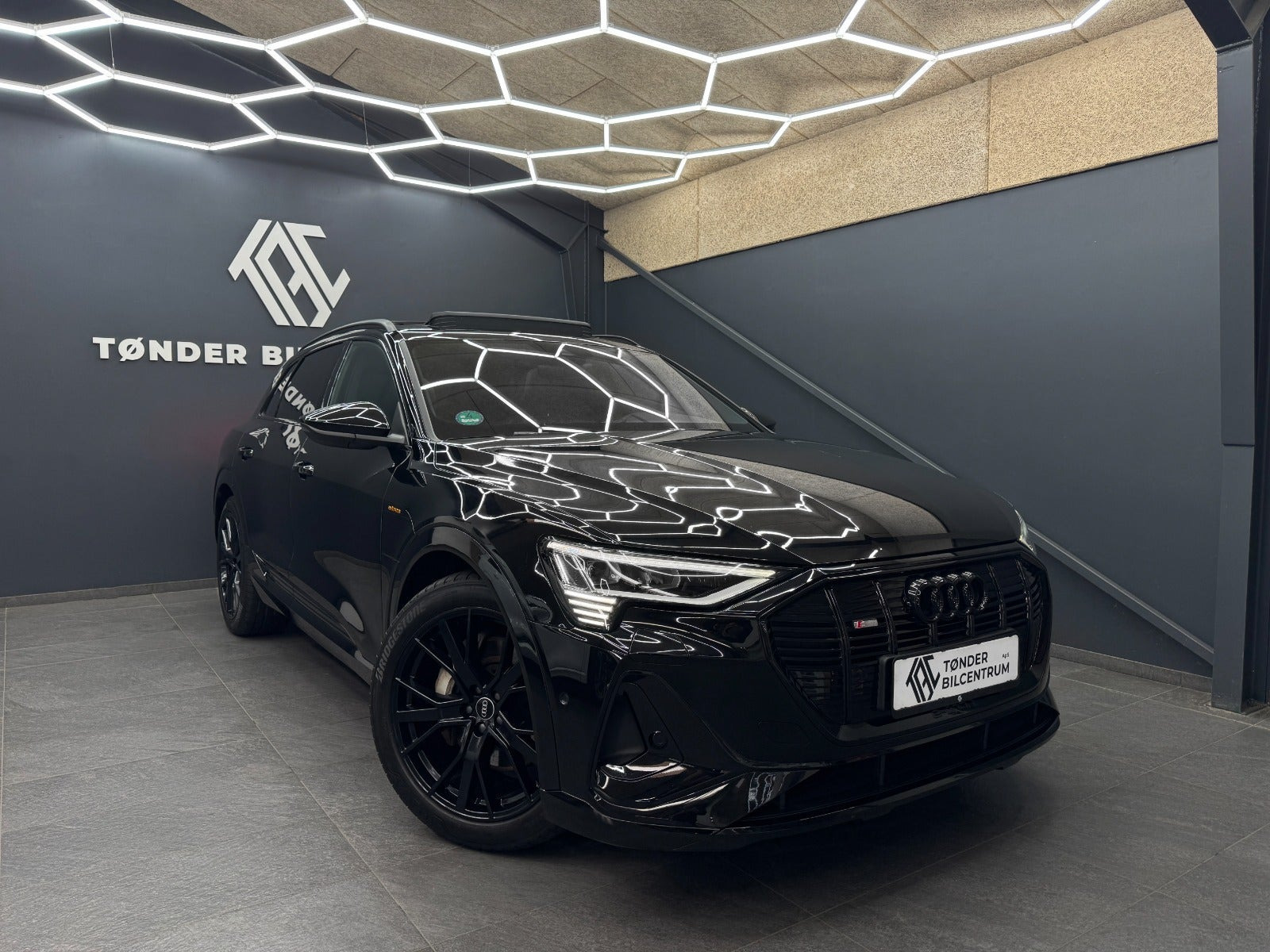 Sort Audi e-tron fra 2022