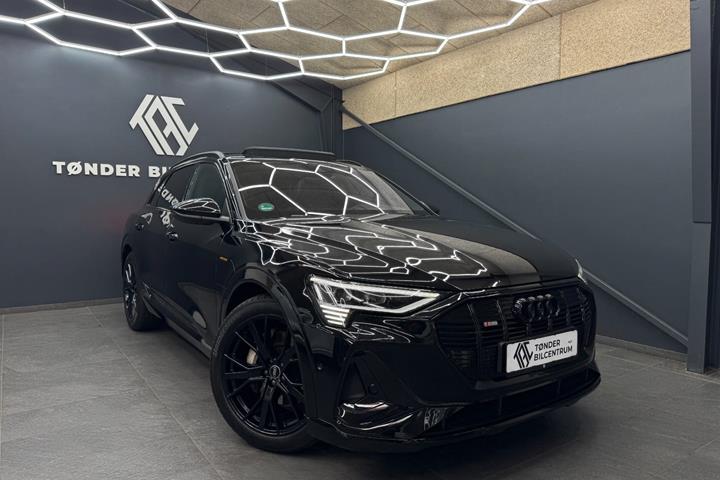Sort Audi e-tron fra 2022