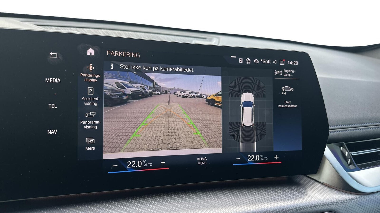 Hvid BMW iX1 fra 2024