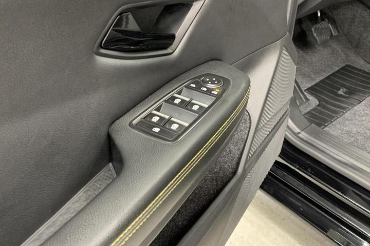 Sort Renault Megane E-Tech fra 2023