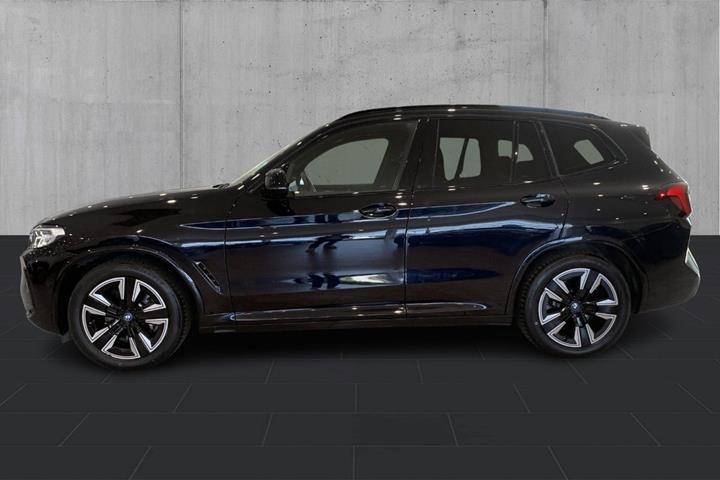 Sort BMW iX3 fra 2023