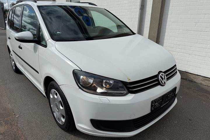 Hvid VW Touran fra 2011