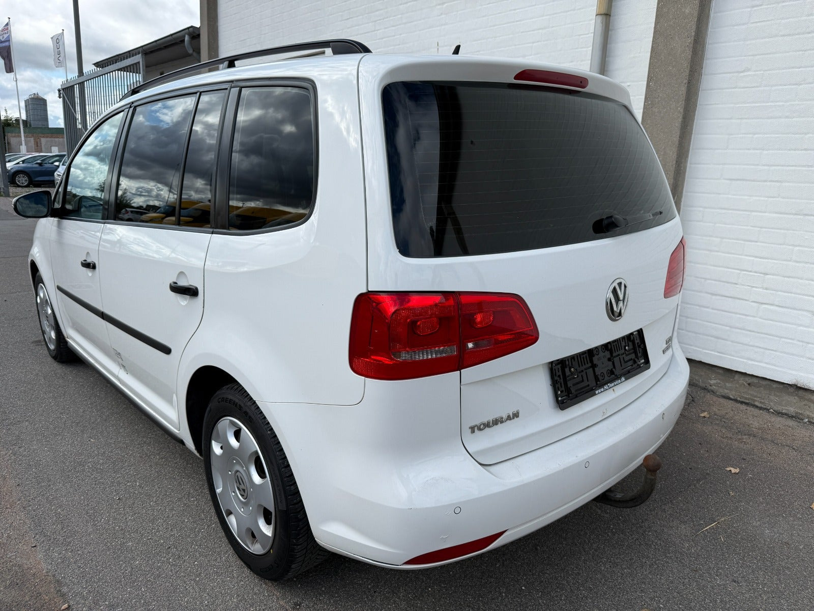 Hvid VW Touran fra 2011