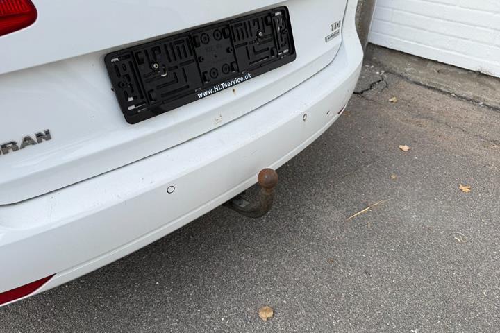 Hvid VW Touran fra 2011