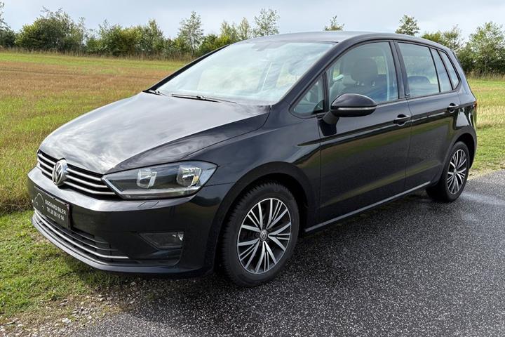 Sort VW Golf Sportsvan fra 2017