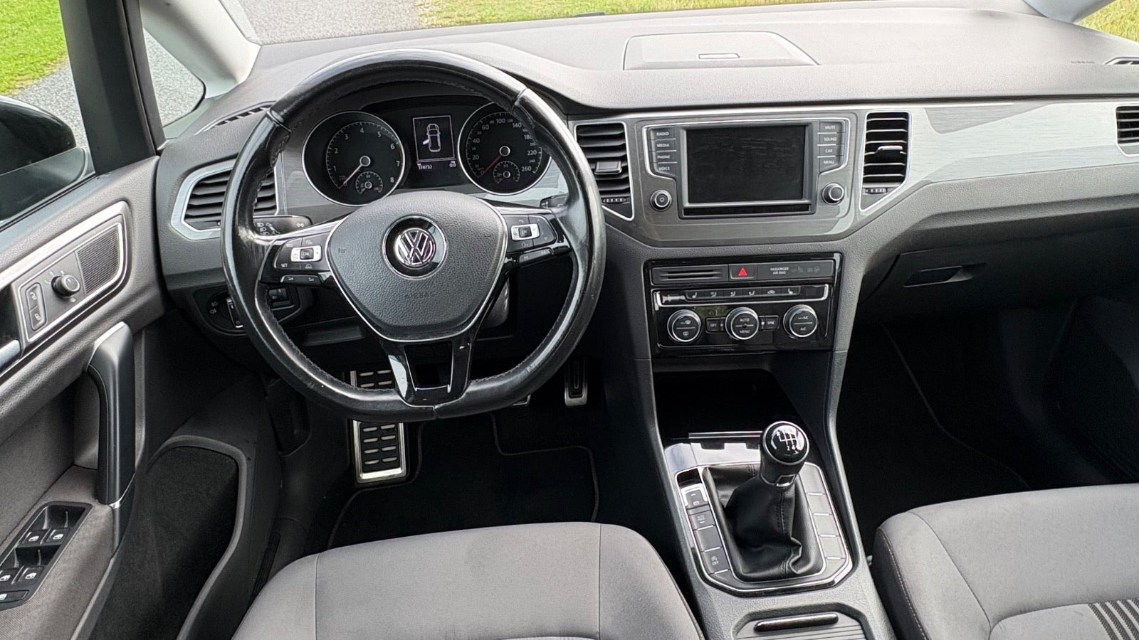 Sort VW Golf Sportsvan fra 2017