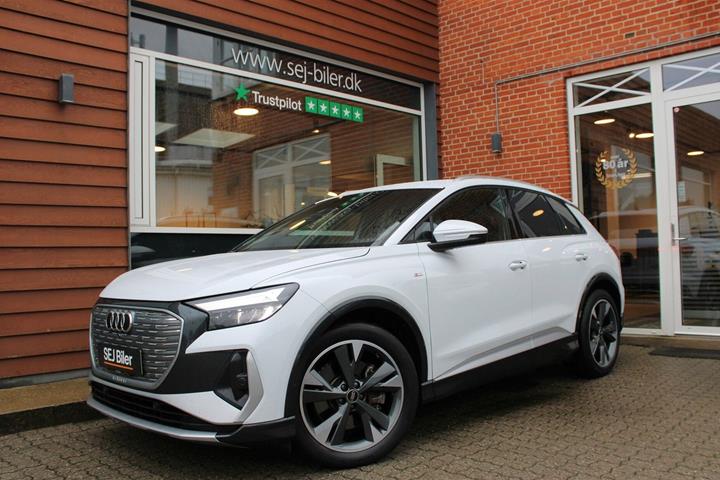 Hvid Audi Q4 e-tron fra 2022