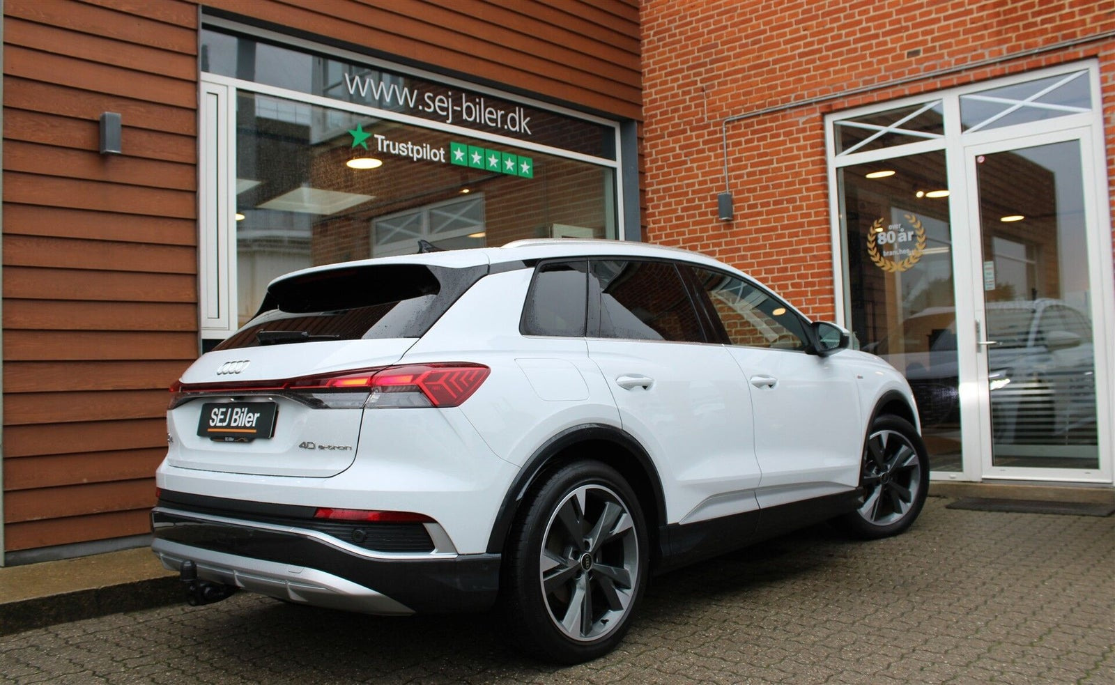 Hvid Audi Q4 e-tron fra 2022