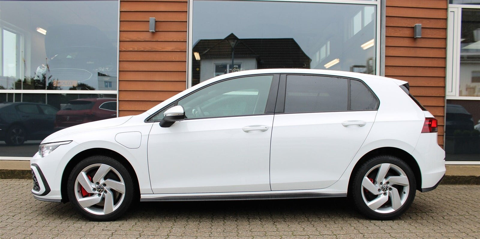 Hvid VW Golf VIII fra 2021