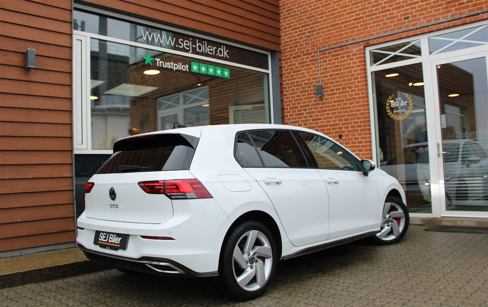 Hvid VW Golf VIII fra 2021