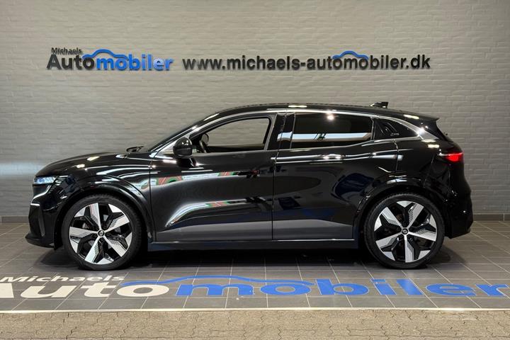 Sort Renault Megane E-Tech fra 2022