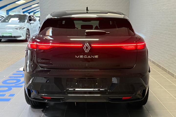 Sort Renault Megane E-Tech fra 2022