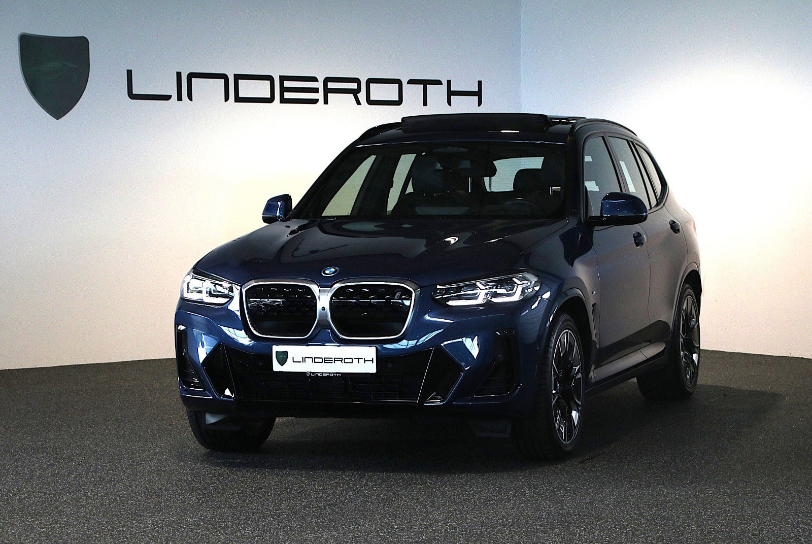 BMW iX3 Charged Plus M-Sport