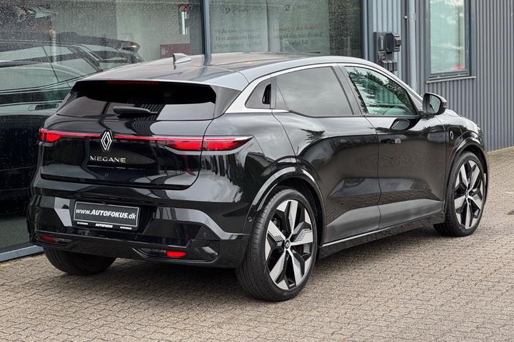 Sort Renault Megane E-Tech fra 2023