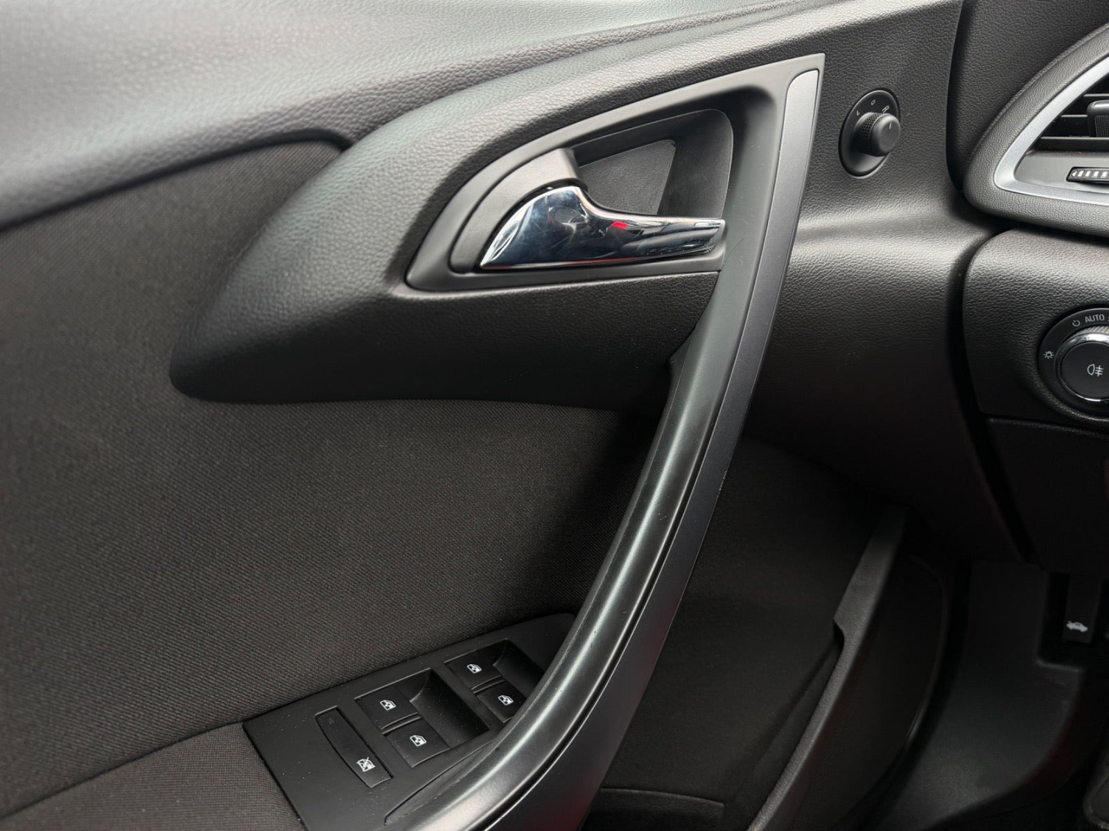 undefined Opel Astra fra 2015