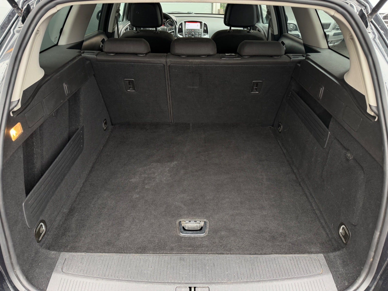 undefined Opel Astra fra 2015