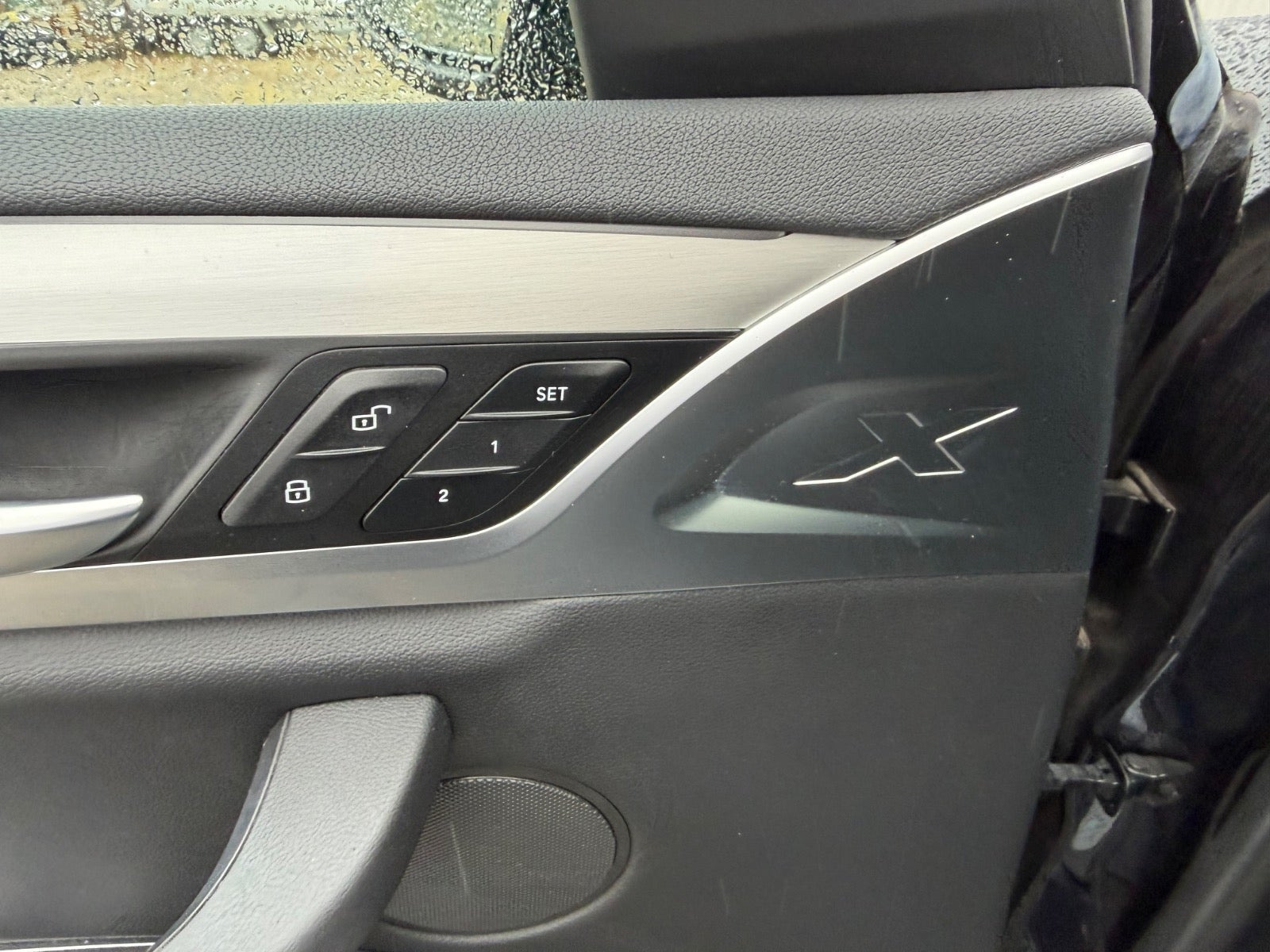 Blå BMW iX3 fra 2022