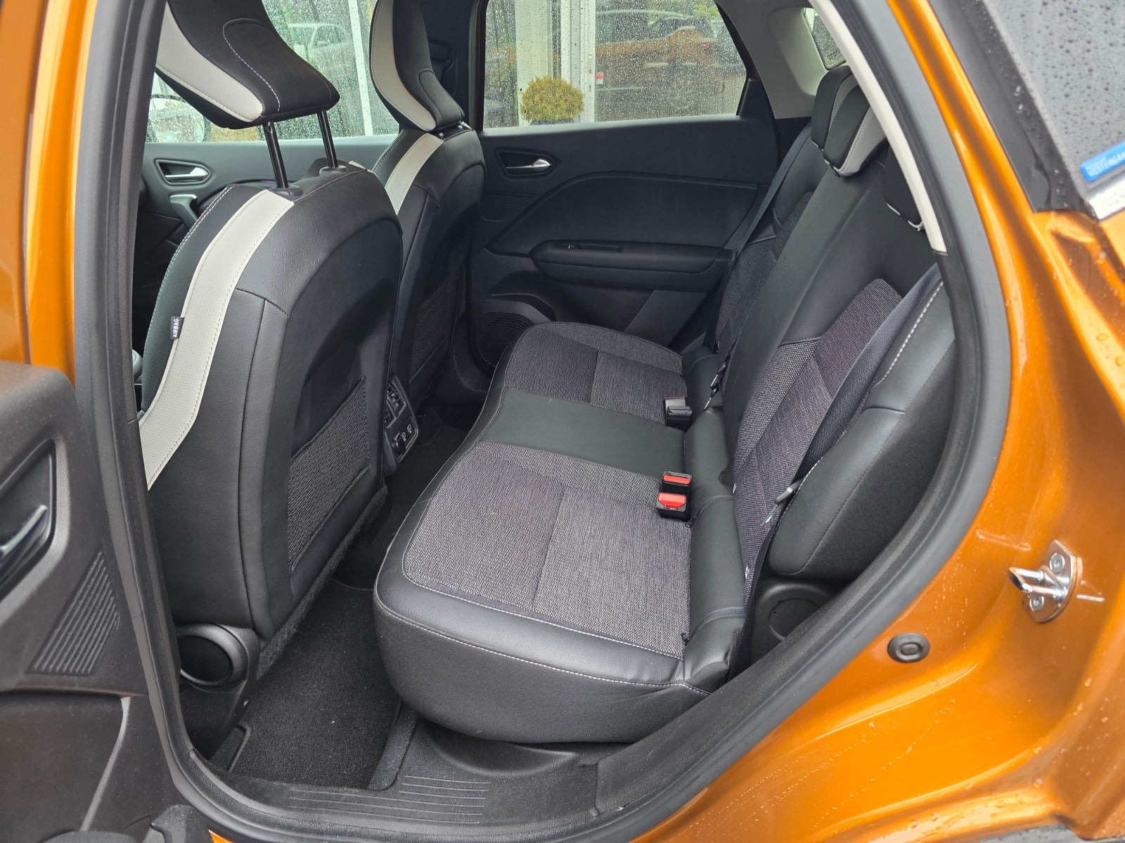 Bronze Renault Captur fra 2020