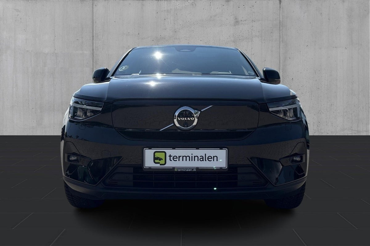 Sort Volvo C40 fra 2023