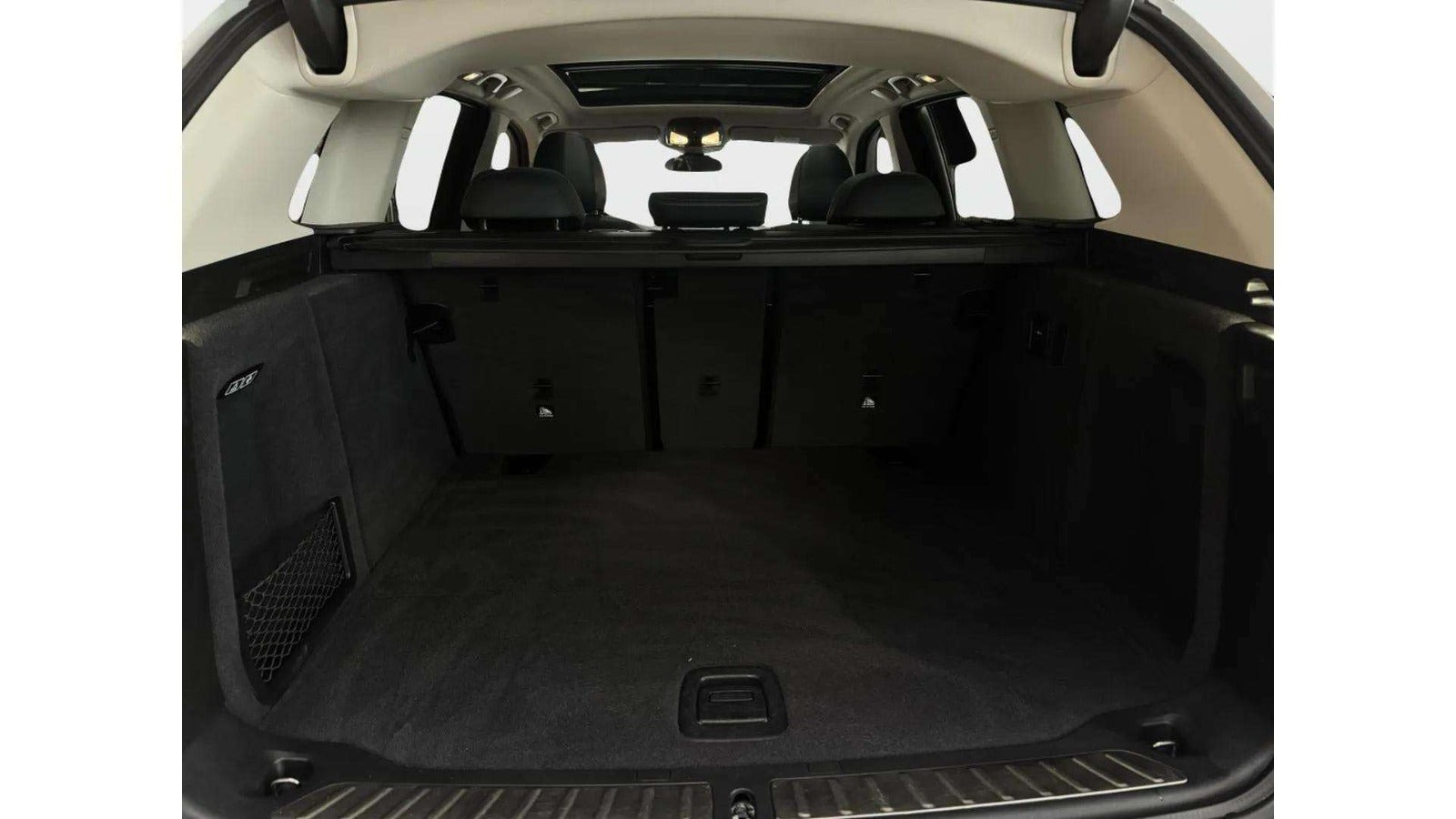 Hvid BMW iX3 fra 2021