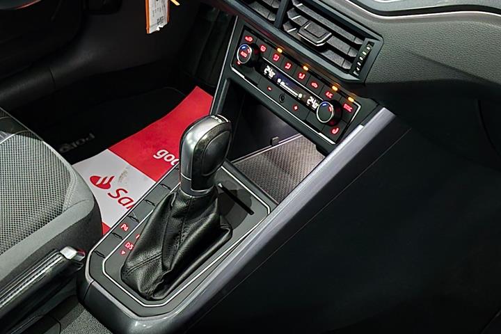 Blå VW Polo fra 2019