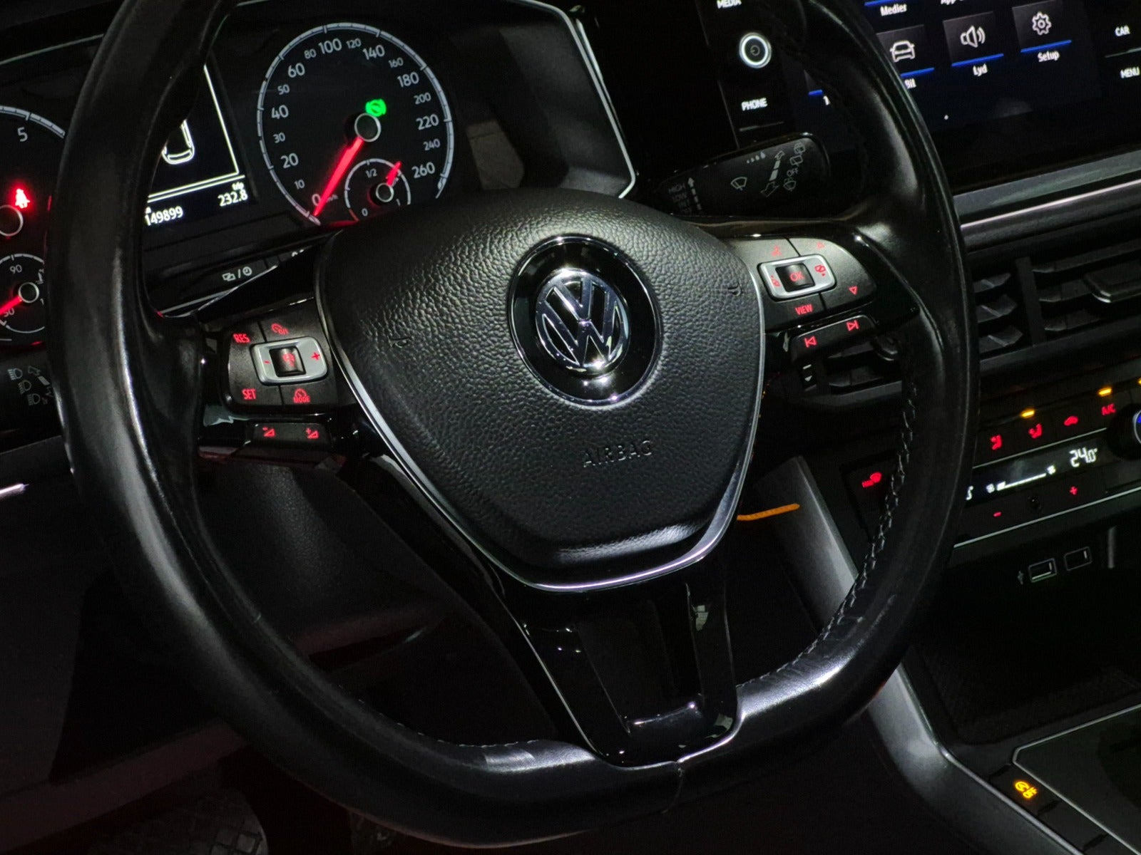 Blå VW Polo fra 2019