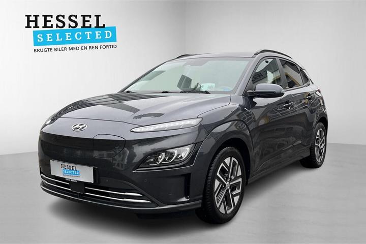 Sort Hyundai Kona fra 2021 set udefra