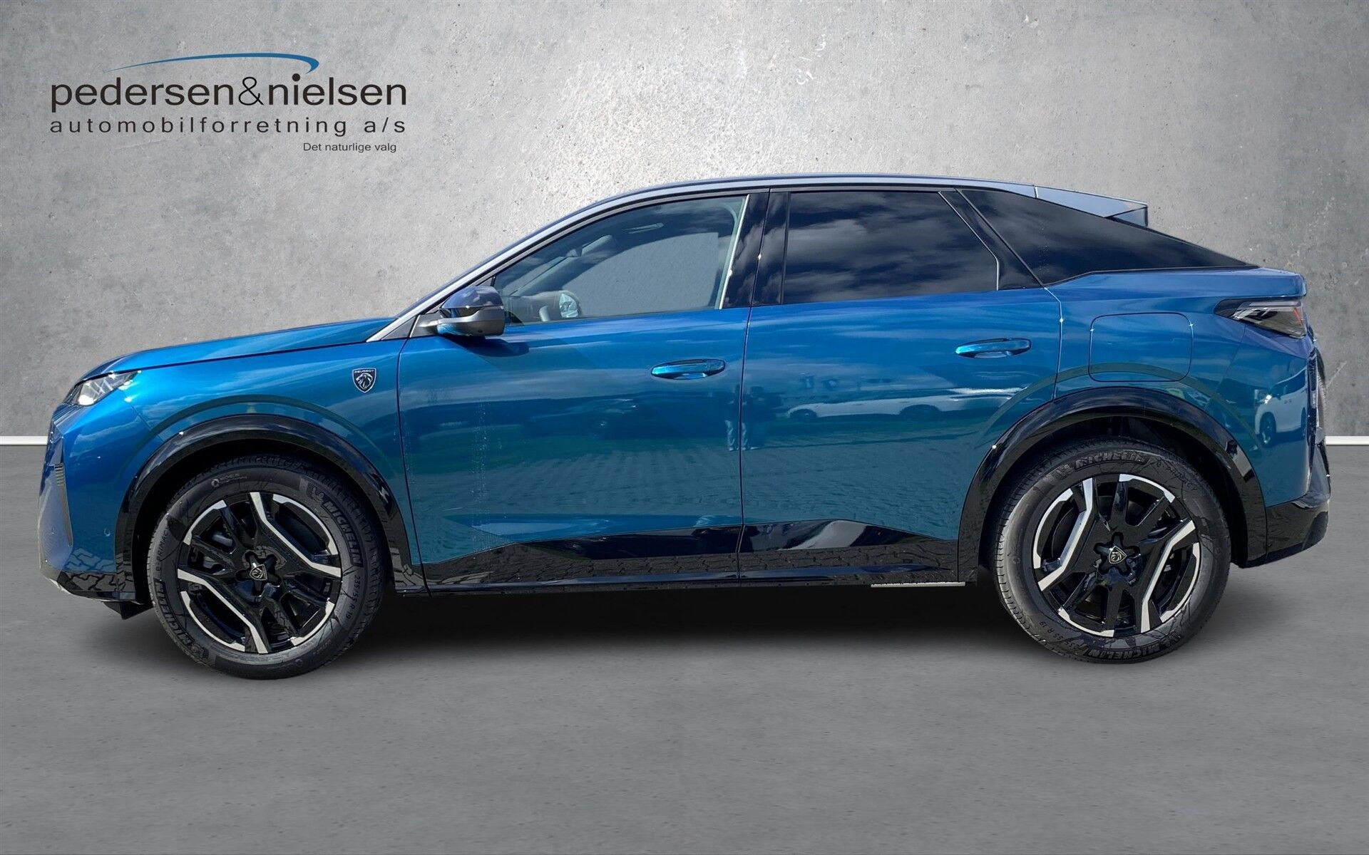Blå Peugeot e-3008 fra 2026