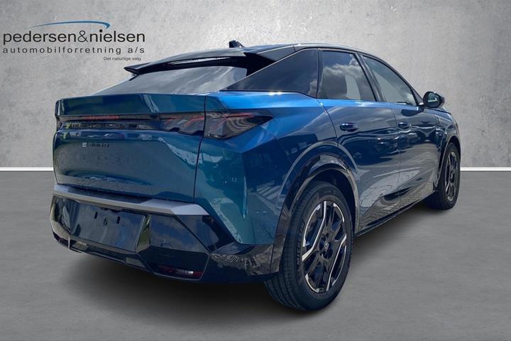 Blå Peugeot e-3008 fra 2026