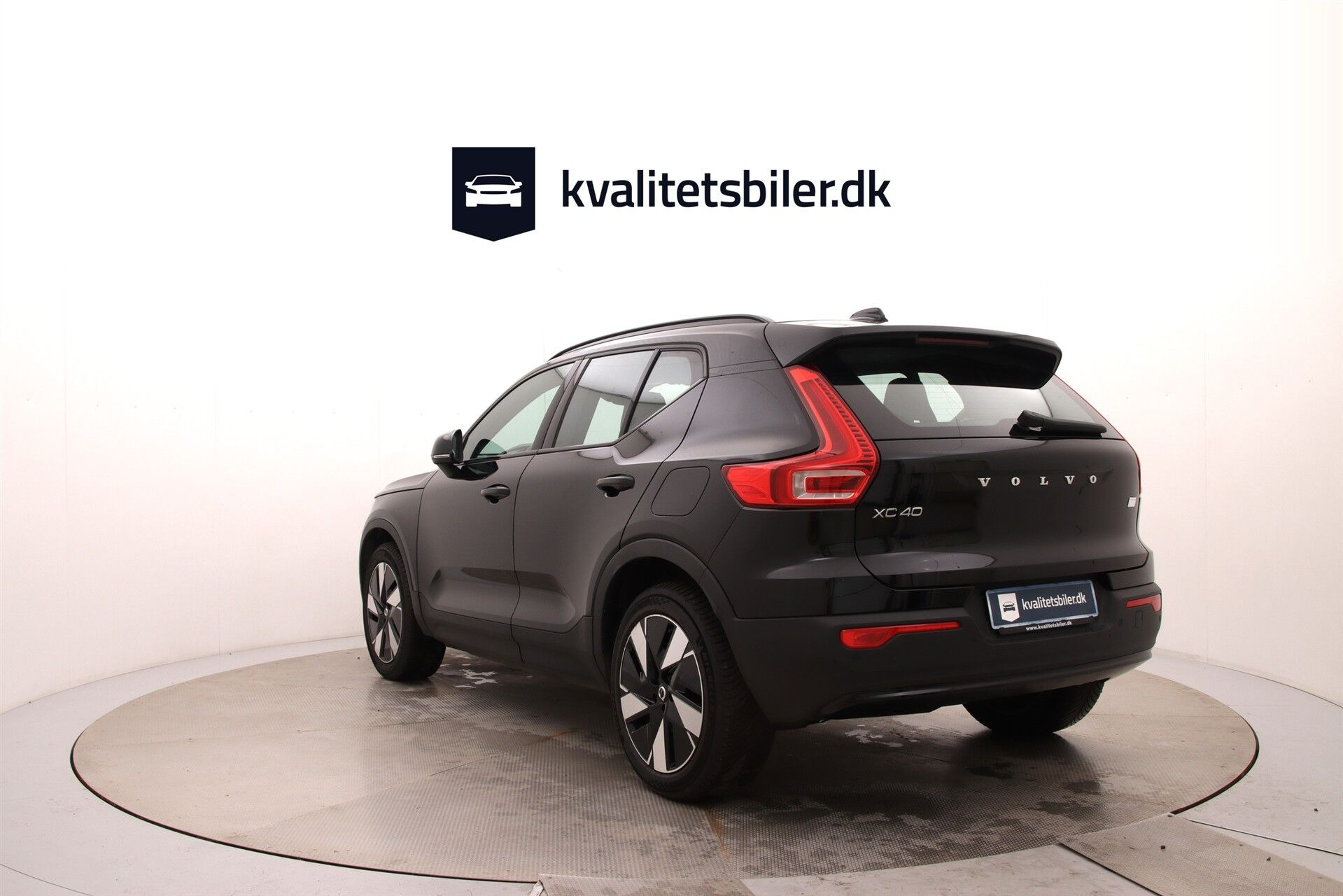 Sort Volvo XC40 fra 2023